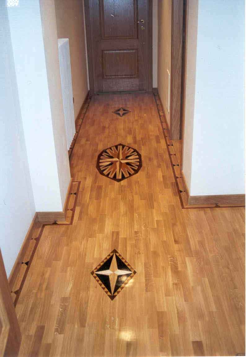 Parquet avec marqueterie personnalisée, fait maison